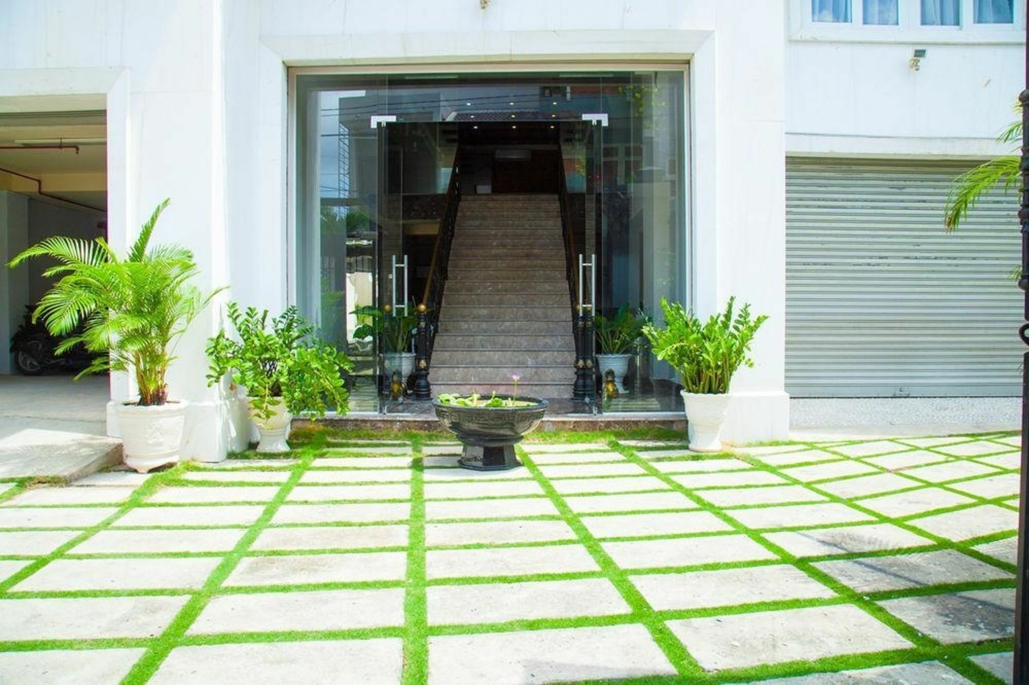 Eden Roc Hotel Ho-Chi-Minh-Stadt Exterior foto